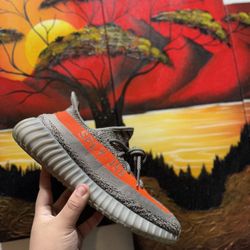 Yeezy 350 beluga reflective  Size 10.5 