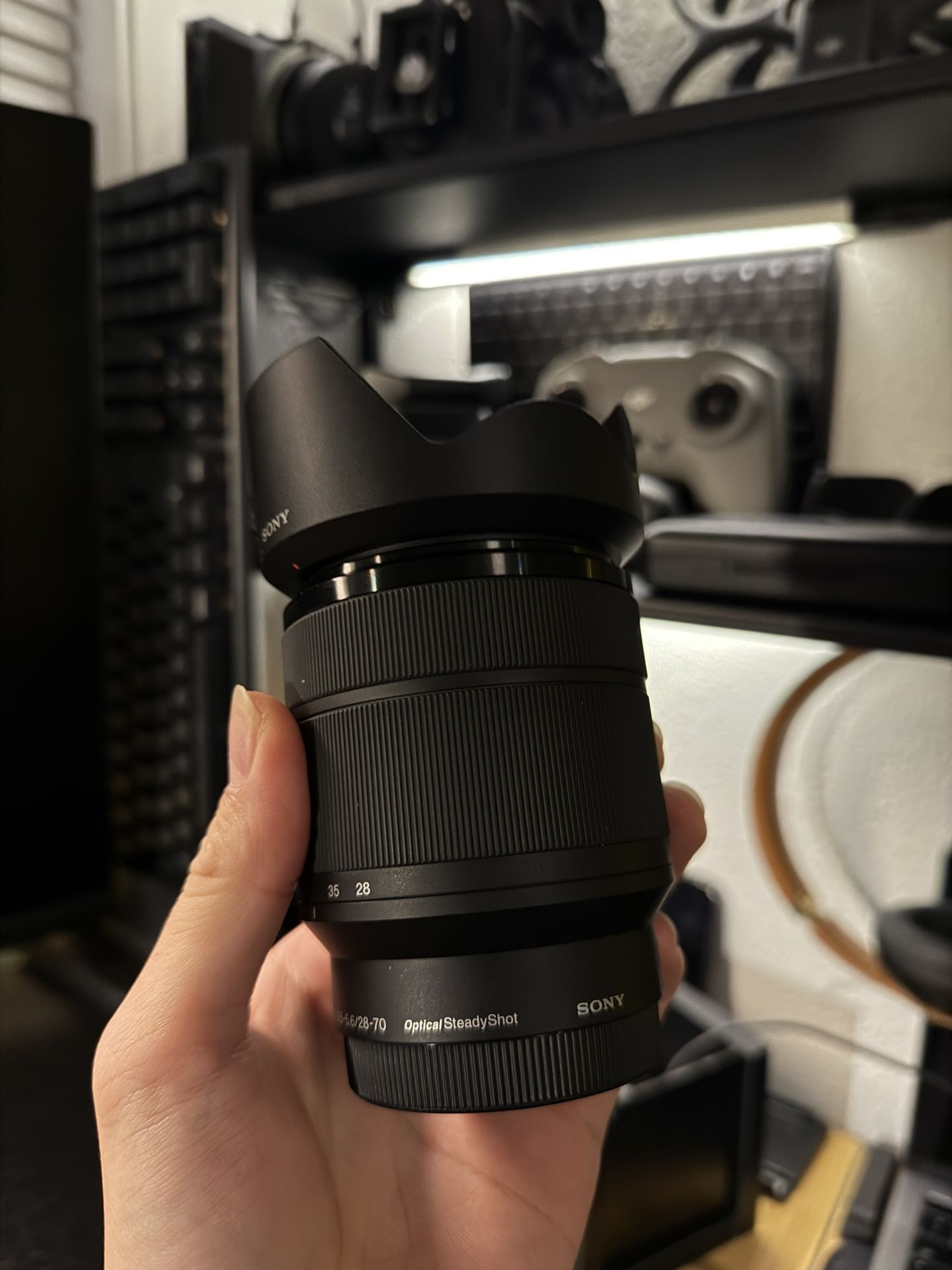 Sony 28-70 F3.5-5.6 Optical SteadyShot