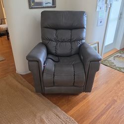 Viva Lift Ultra Recliner