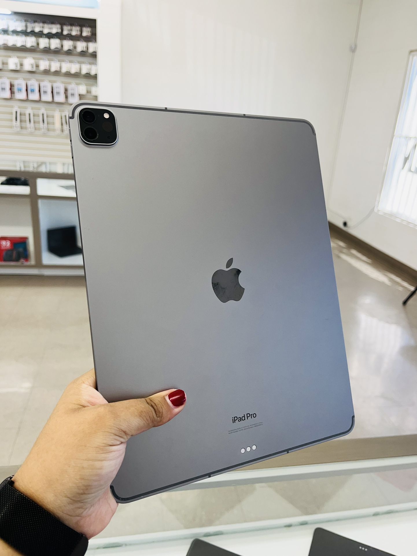 iPad Pro 6th Gen 12.9inch 128gb