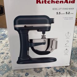 Brand New Kitchen Aid 5.5 Qt