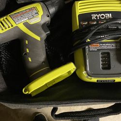 Ryobi Drill With Charger 