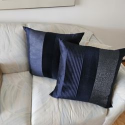 Navy Pillow Set X2