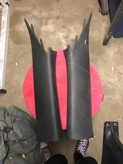 Chevrolet Camaro 2010-15: Windshield Pillar Trim