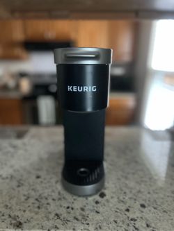 Keurig single cup 6 to 12 ounce coffee maker