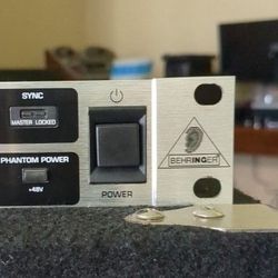 Behringer Ultragrain Pro-8 Digital 