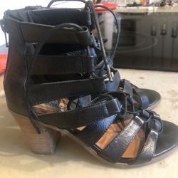 Steve Madden Womens Black Heels Size 6