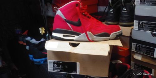 Nike Flight 13 mid size 10