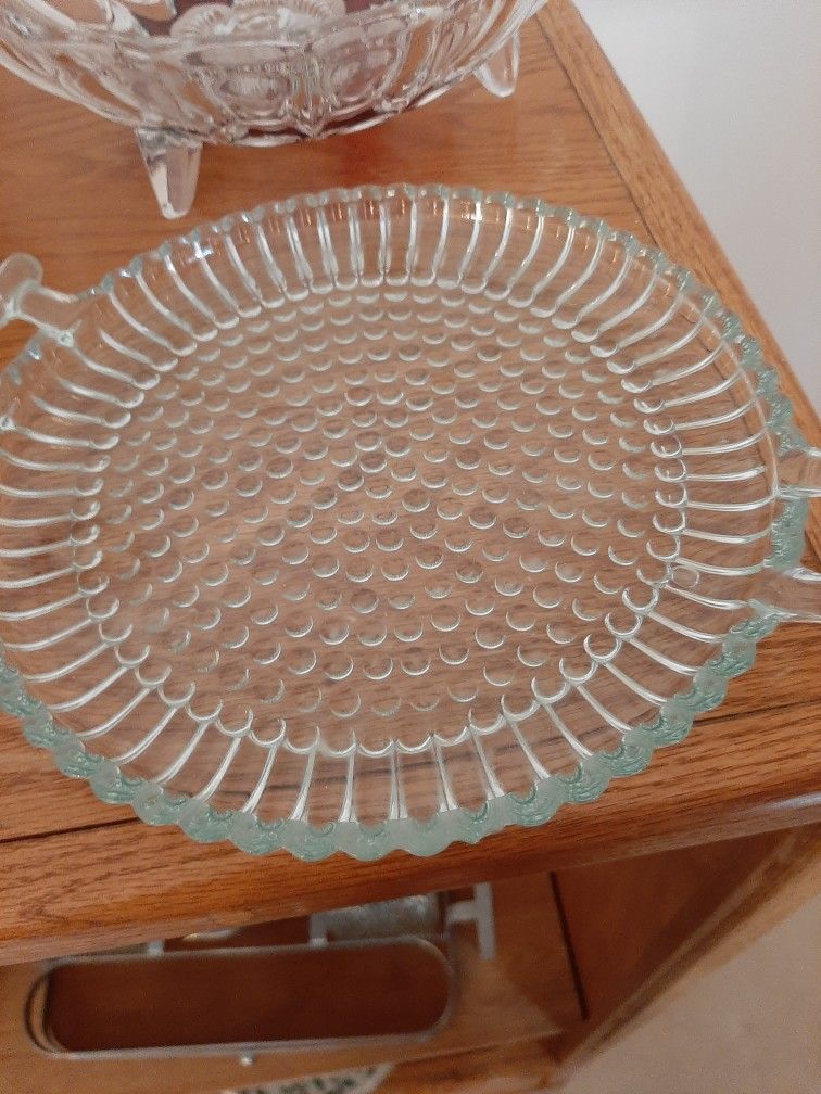 Vintage hobnail serving plate. approx 10"