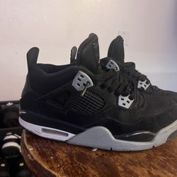 Black Canvas 4s 6.5y But Has No Insole