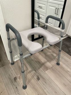 Toilet seat riser with handles - New