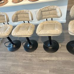 Breakfast Bar Swivel Chairs Set