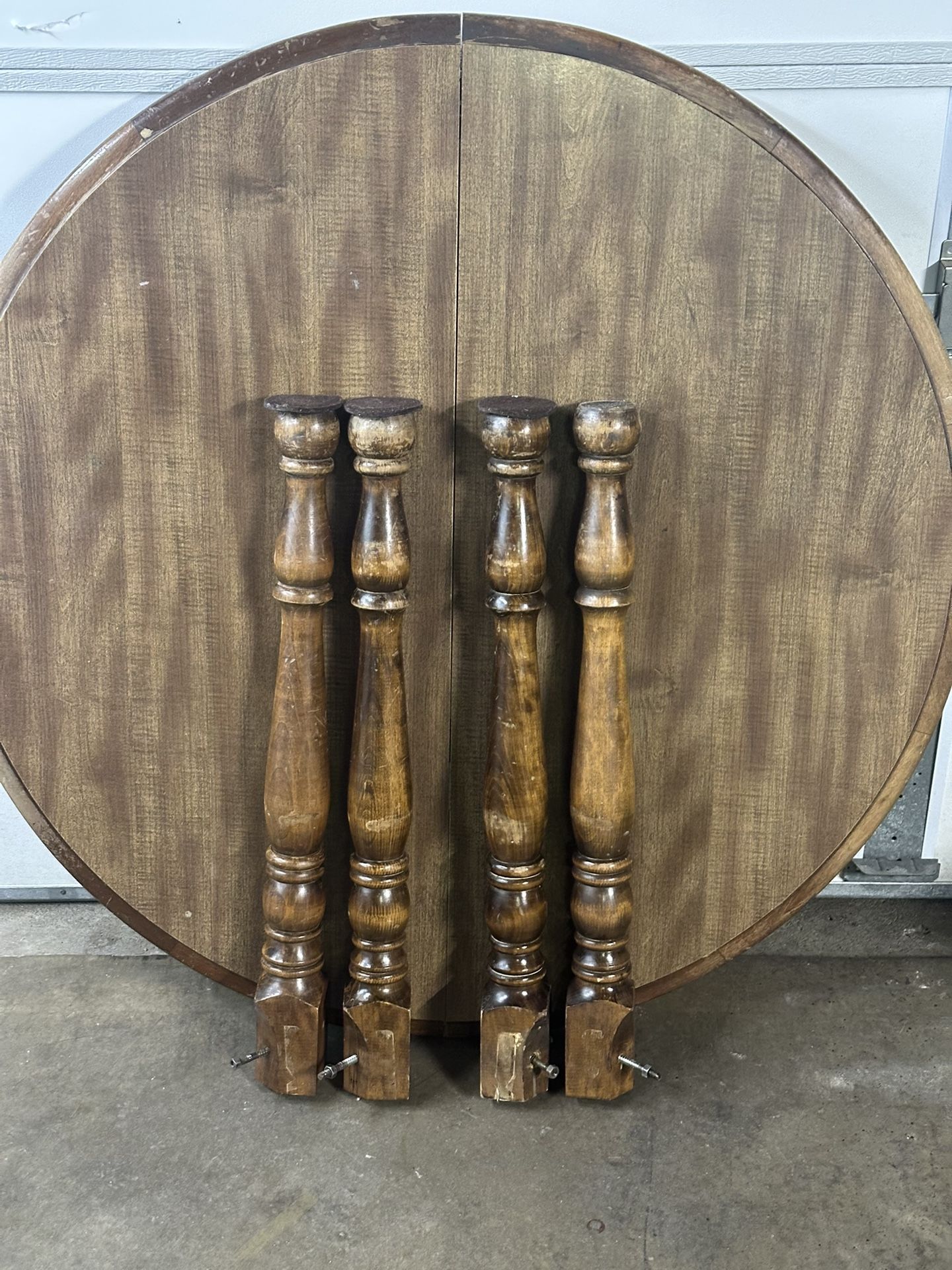 Solid Dining Table w/ 4 Matching Chairs and (2) 10” Removable Leaves