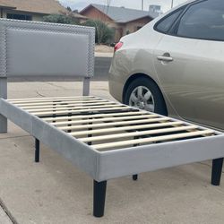 Nice New Gray Velvet Twin Platform bed Frame w/ Adjustable Height Headboard