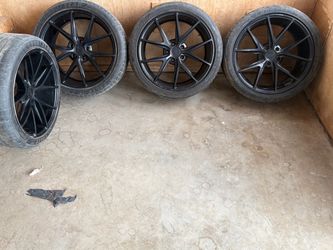 20’Niche Misano 20x9 5X120 off Camaro