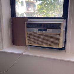Window air conditioner  (no ears)