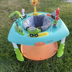 Baby, infant activity center, sit, spin, stand, zoo, animals,
