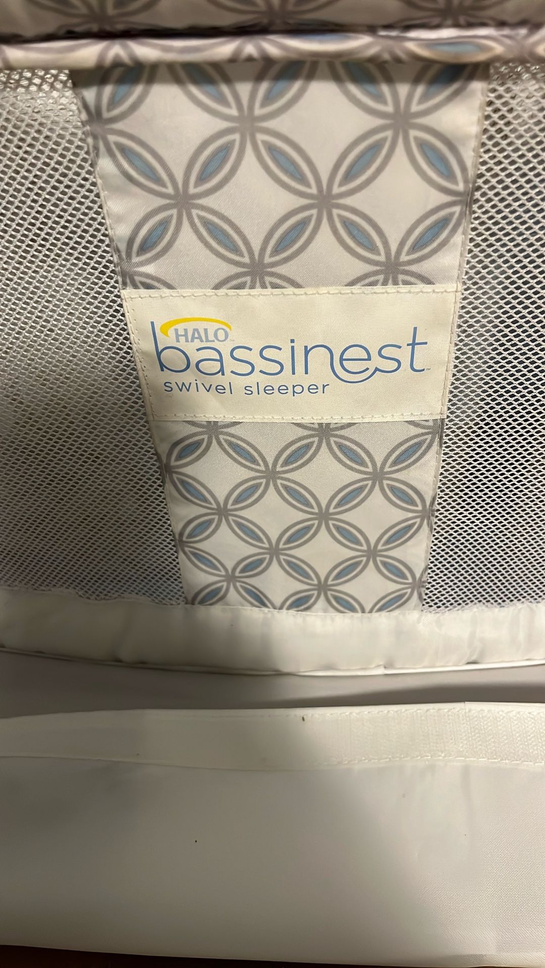 Baby Bassinet Swivel Sleeper