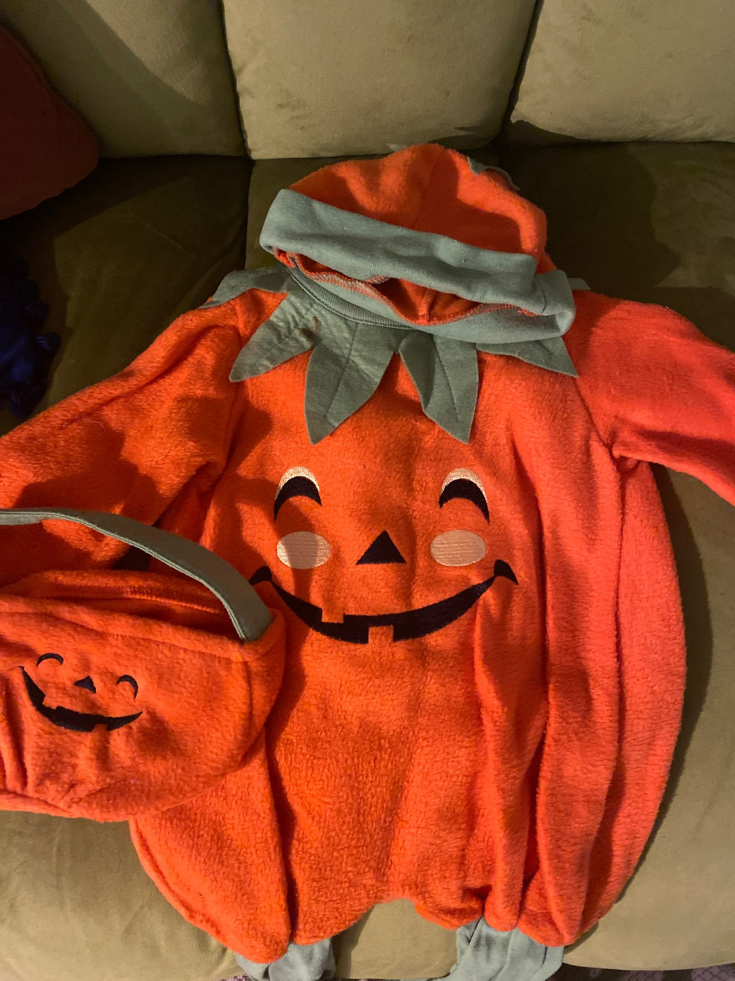 Baby pumpkin costume
