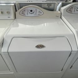 Maytag Neptune Gas Dryer In Excellent Condition 