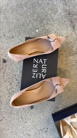 Women’s shoes