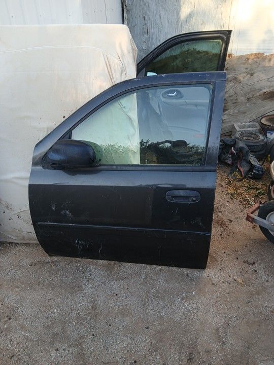 2007 Trail Blazer Driver Door