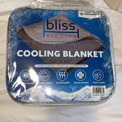 NIB Bliss Bedding Double Sided Cooling Blanket