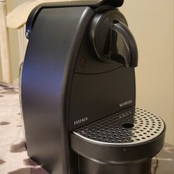 Nespresso Essenza Coffee Mqchine
