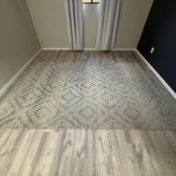 6’x9’1.5” Area Rug 