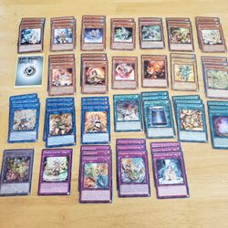 Yugioh Spirit Charmers Deck Core 62 Cards for Sale in Wheaton, IL - OfferUp