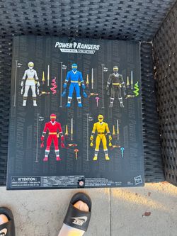 Power Rangers Alien Rangers Figures