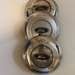 Ford 2007 F150 Hub  Caps (3)