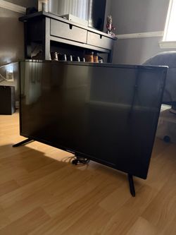 32 Inch Element Flat Screen TV