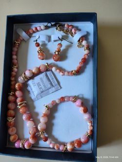 Pink agate jewelry set
