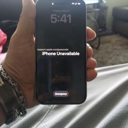 iPhone 15 