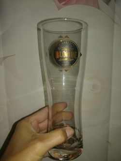 Glasses 16 Ounces Guinness
