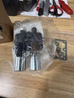 Transmission Dual Linear Shift Solenoid With Gasket Compatible With Honda Acura Accord Odyssey Pilot Prelude