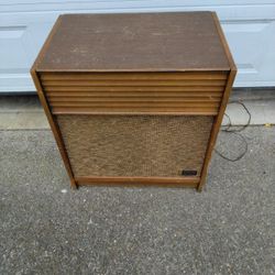 Old Zenith Record Player Radio And You Can Hook A Auxiliary To It Too