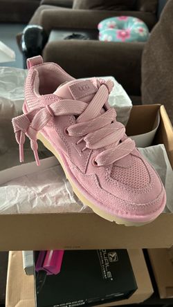 Girls uggs sneakers