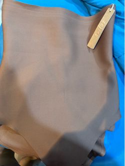 Skims high waisted brief