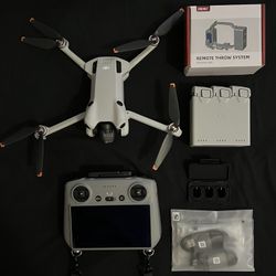 DJI Mini 4 Pro Fly More Combo