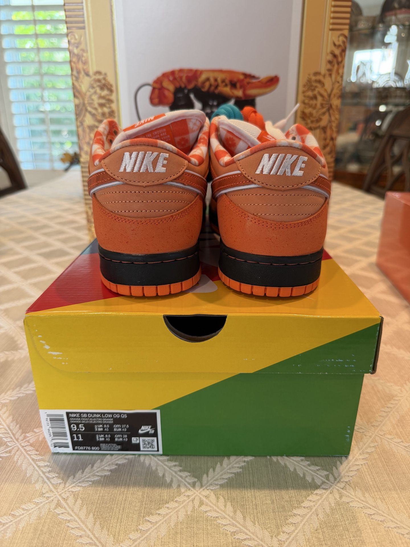 Nike Dunk Low SB Orange Lobster Special Box Size 9.5 BRAND NEW