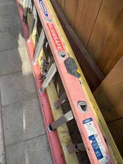 32 ft Extension ladder