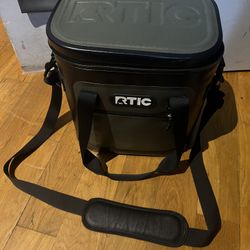 Rtic Ice Cooler Bag 