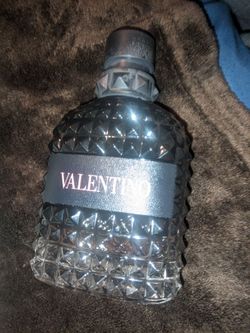 Valentino coral fantasy cologne