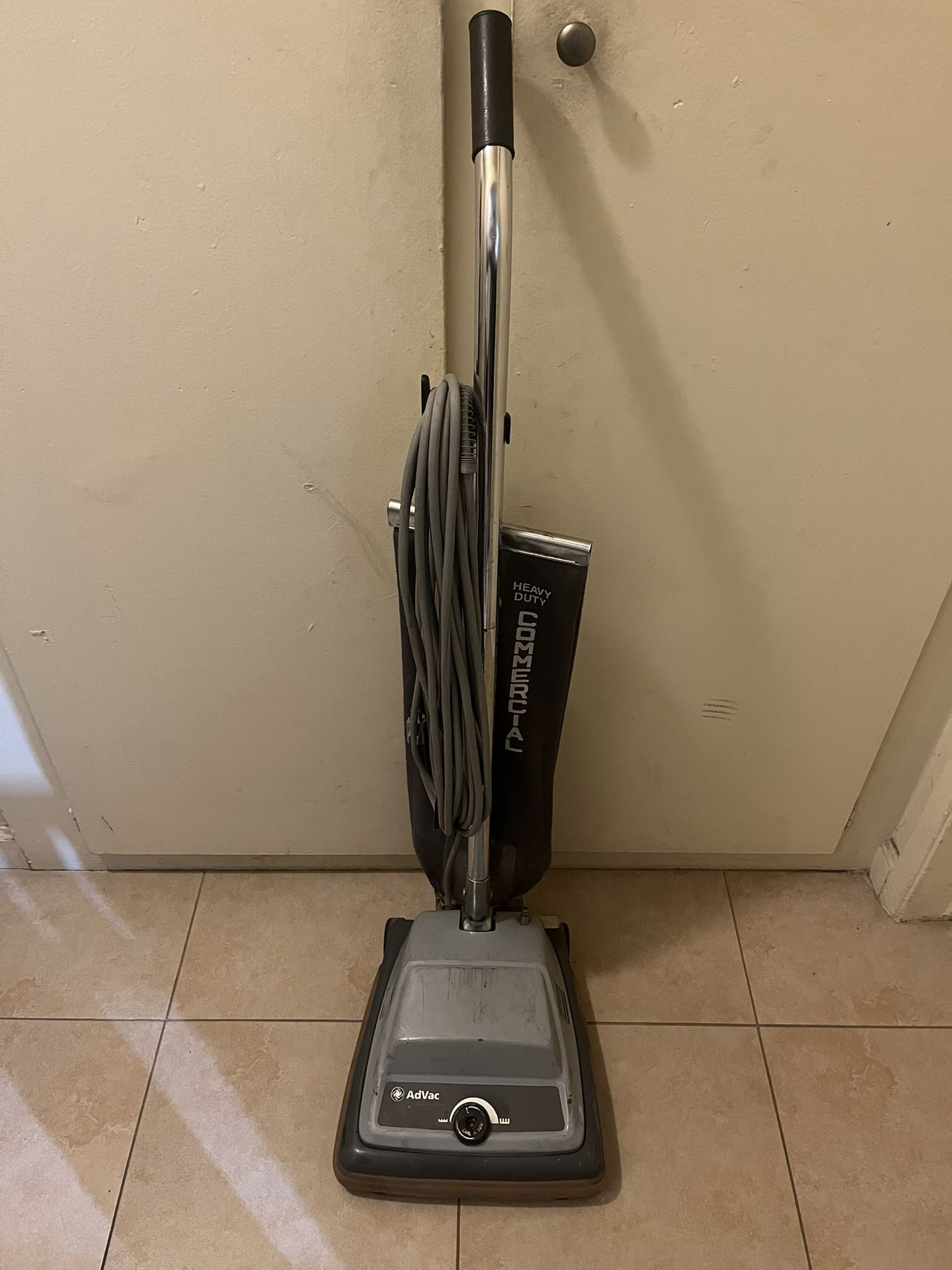 Nilfisk Advance SelectVac 12HP Heavy Duty Commercial Upright Vacuum Cleaner