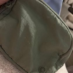 Olive green fanny pack - $5 
