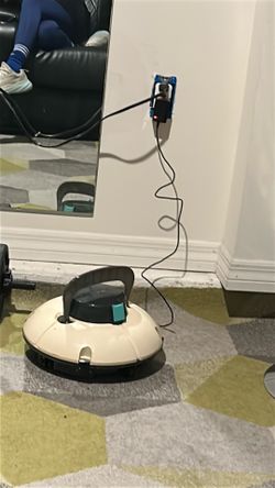 Pool robotic cleaners / robot limpiador de piscina