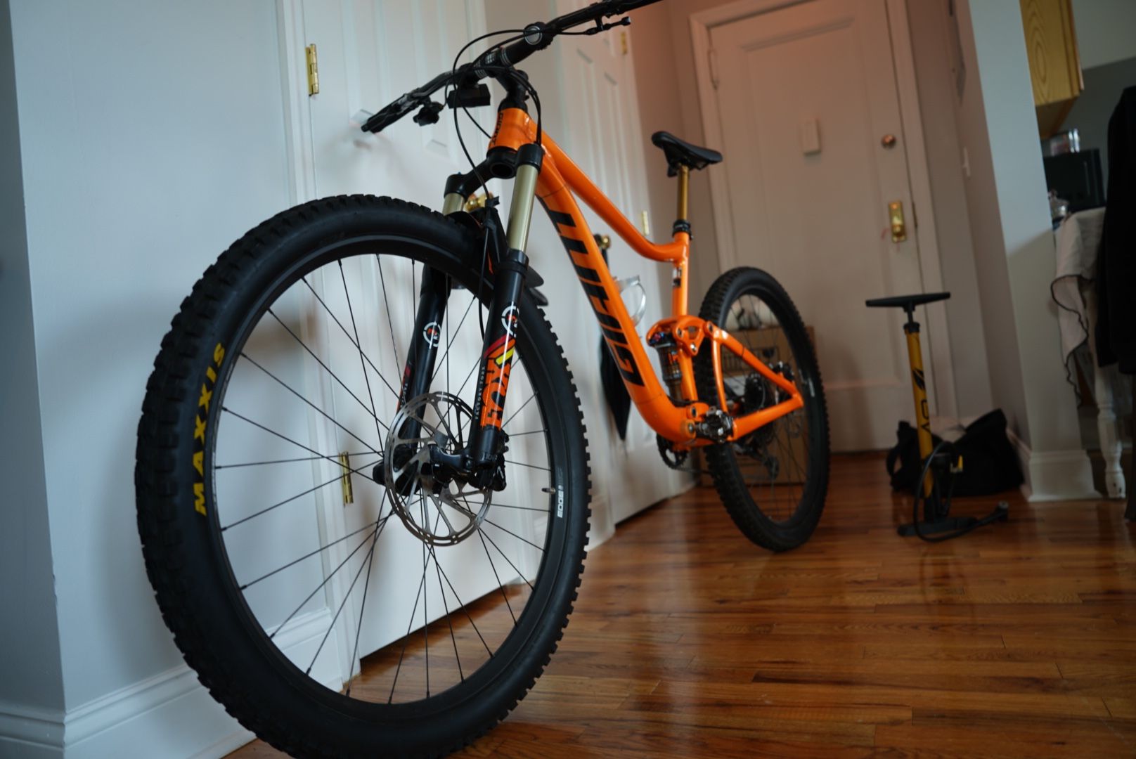 Giant Trance 29er Full Suspension Mountain Bike Large