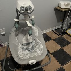 graco baby swing 